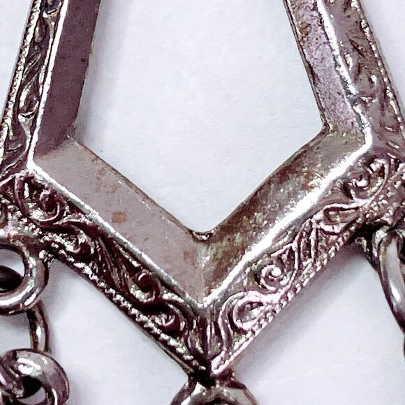 Vintage 1930s Czechoslovakia Art Deco Silver Tone Chandelier Screw Back Earrings - Picture 8 of 12